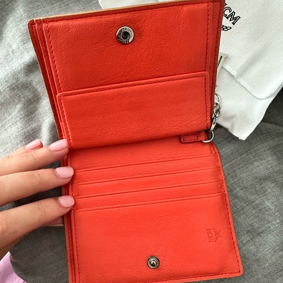 DESIGNER MCM WALLET - Picture 3 of 9